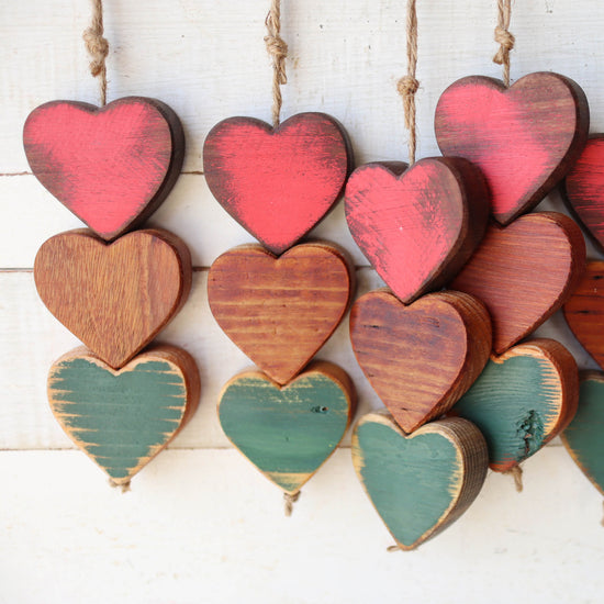 Load image into Gallery viewer, Christmas Hearts :: Heartstrings
