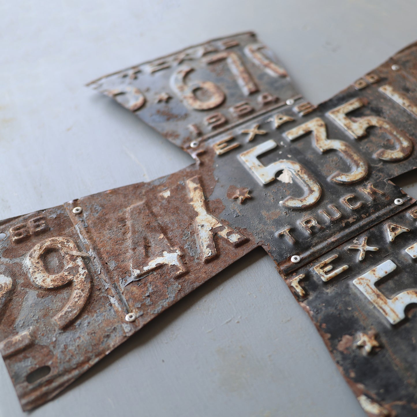 Antique License Plate Crosses