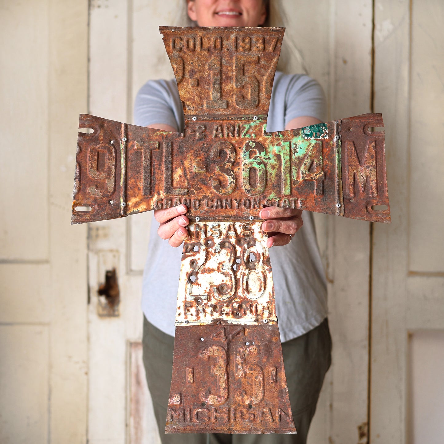 Antique License Plate Crosses