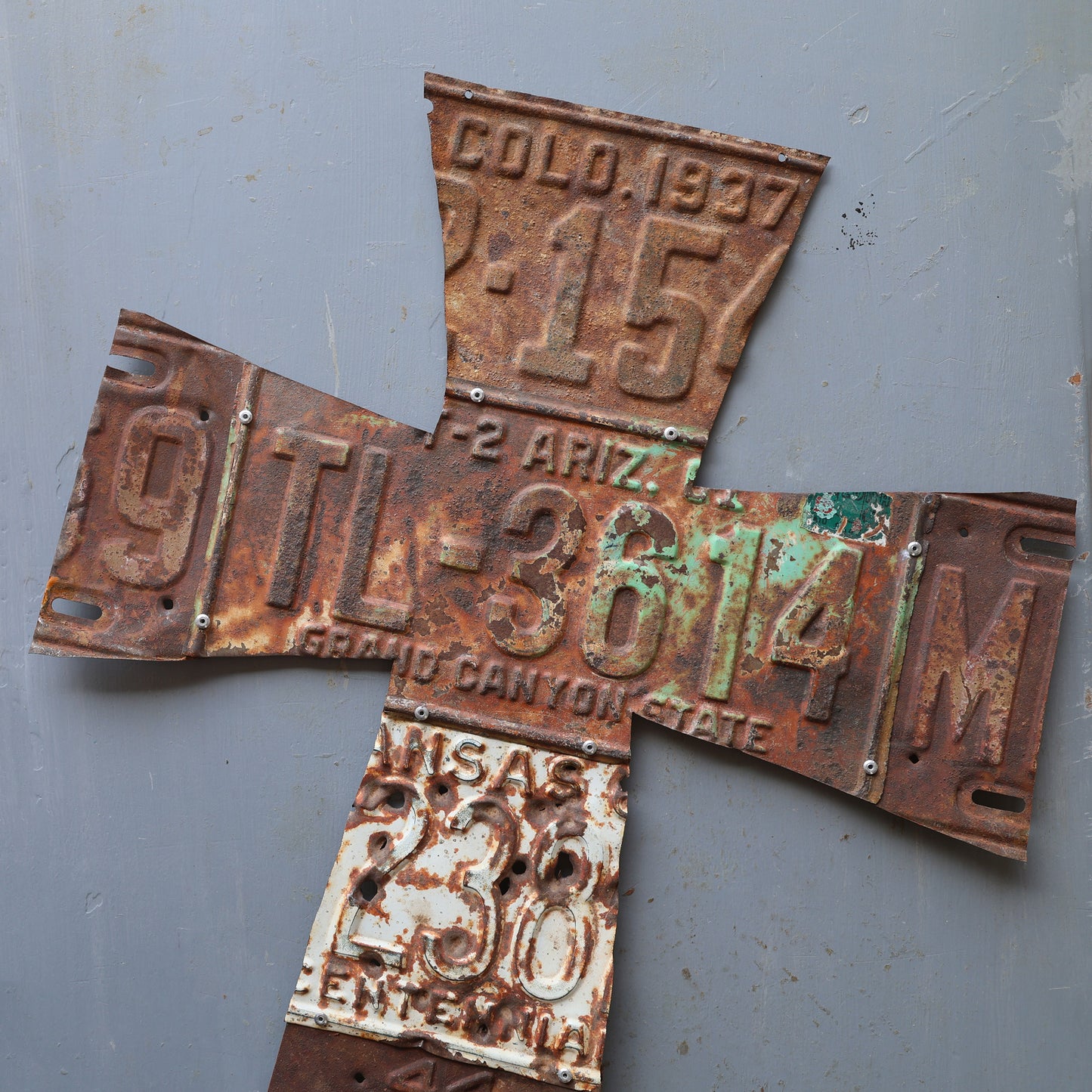 Antique License Plate Crosses