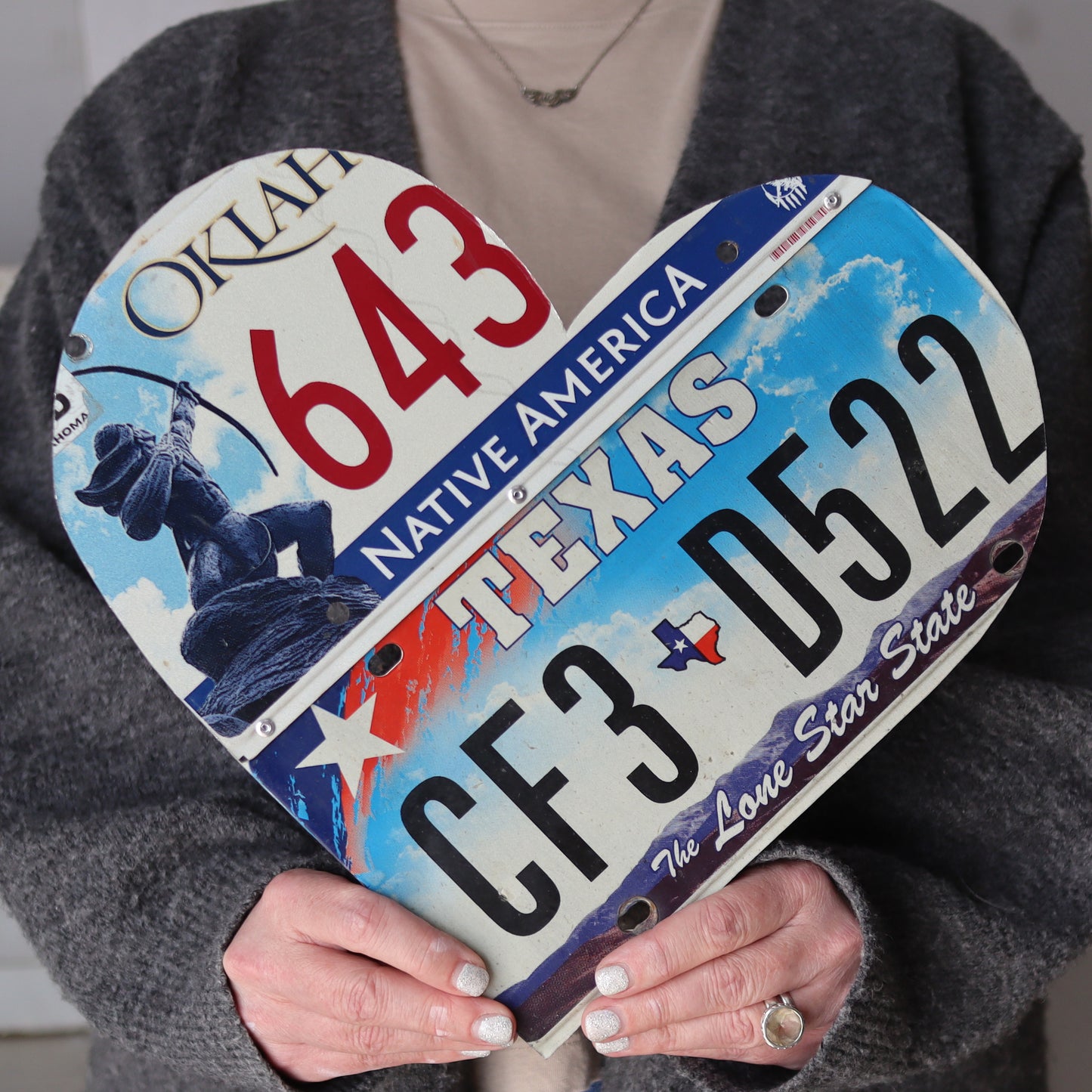 Load image into Gallery viewer, Oklahoma Loves Texas License Plate Heart
