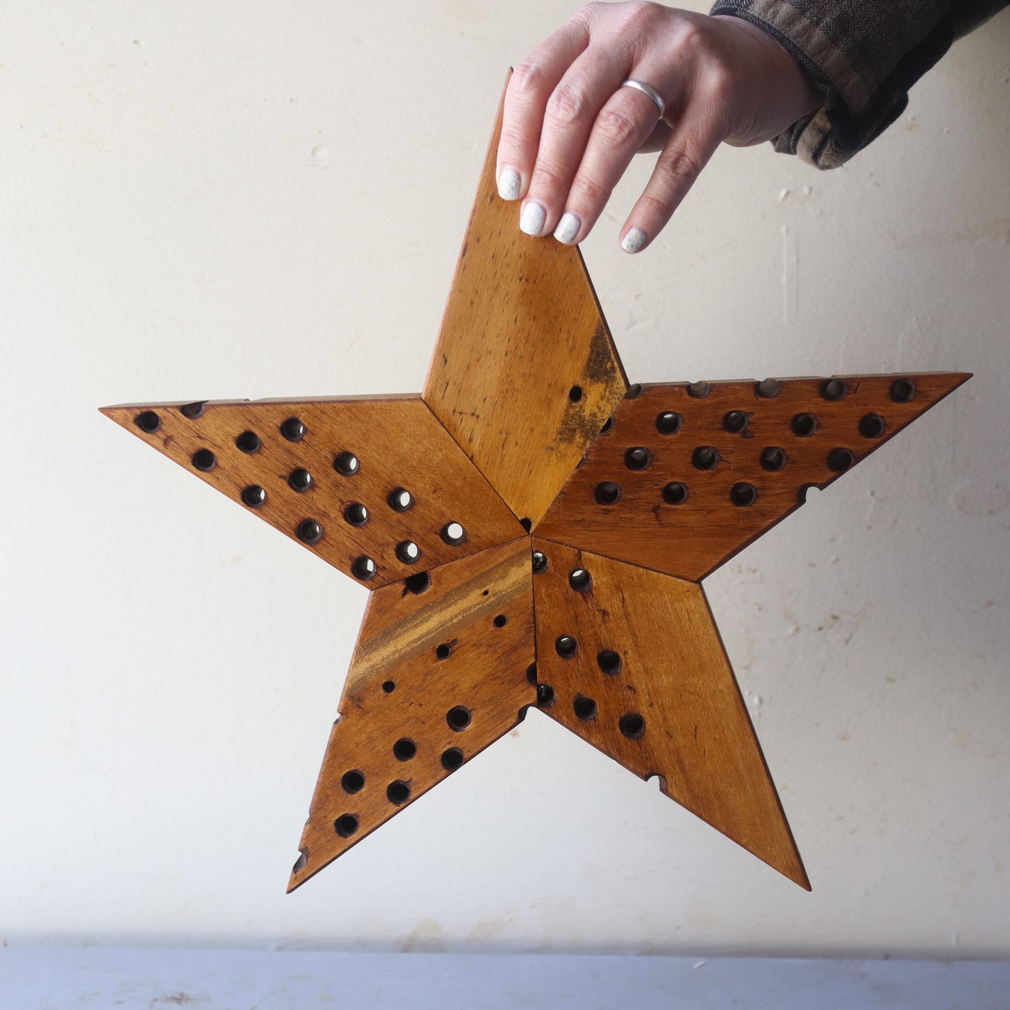 Load image into Gallery viewer, Handmade Star With Hole Pattern
