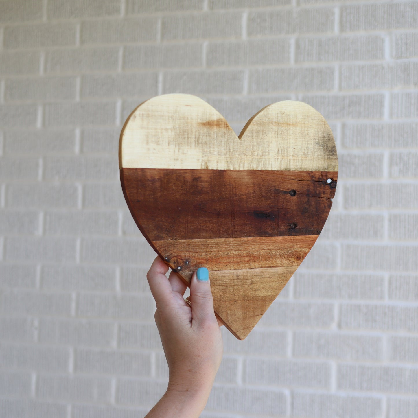 Load image into Gallery viewer, Reclaimed Pallet Wood Hearts
